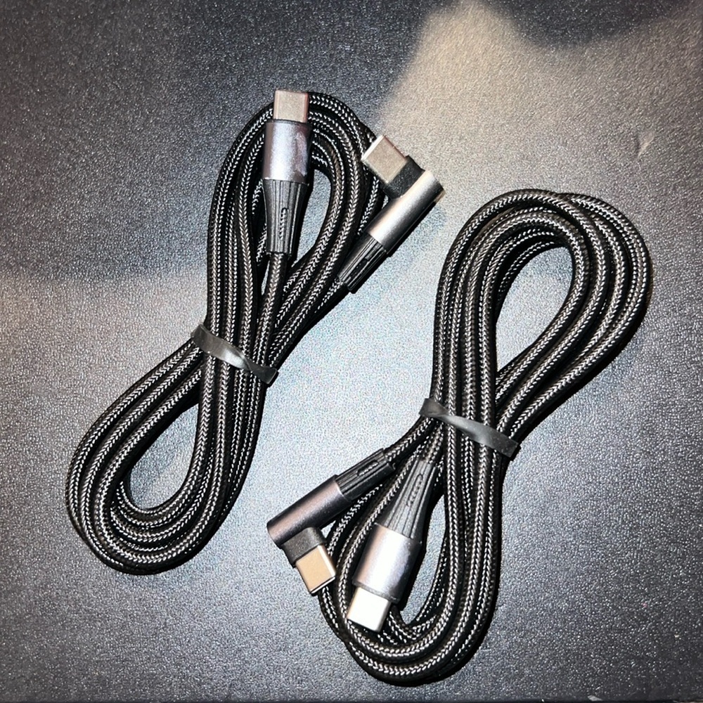 1 USB C chargers